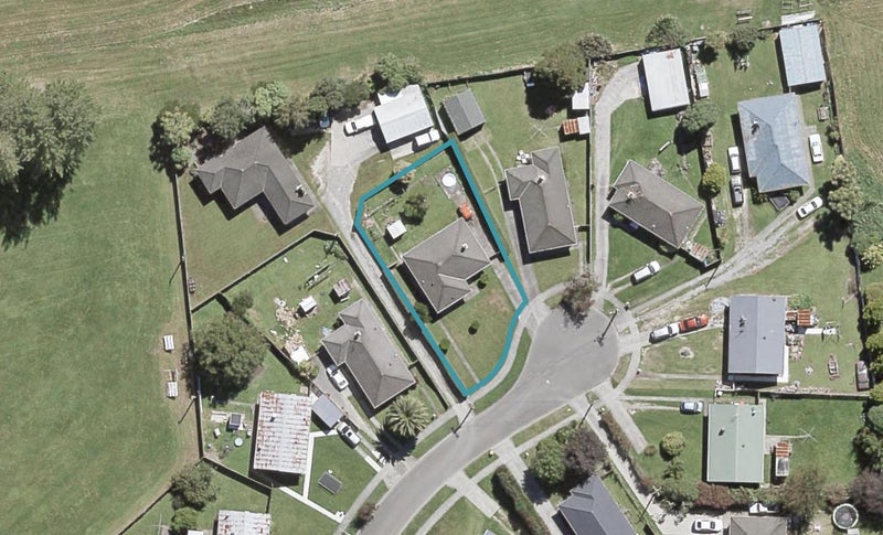 13 Kea Grove, Elderslea, Upper Hutt - Carousel 1
