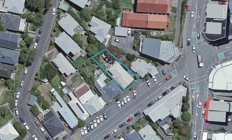 10 Todman Street, Brooklyn, Wellington - Carousel 1