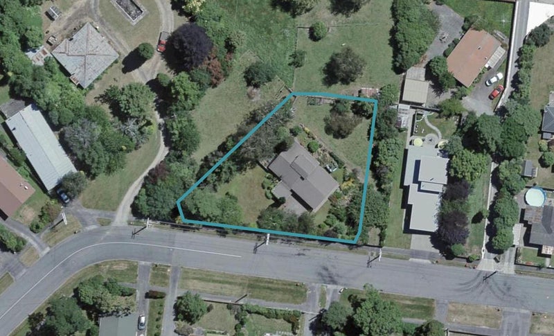 42 Colville Street, Masterton - Carousel 1