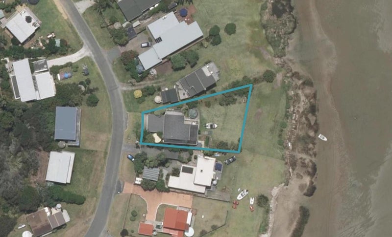 39 Lincoln Street, Mangawhai Heads, Mangawhai - Carousel 1