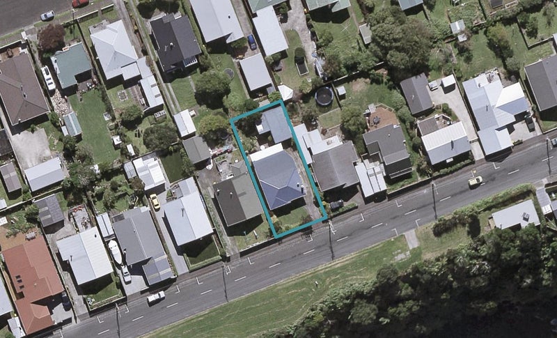 63 Clemow Road, Fitzroy, New Plymouth - Carousel 1