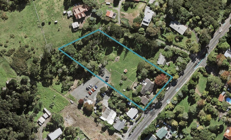 374 Upper Harbour Drive, Greenhithe, Auckland - Carousel 1