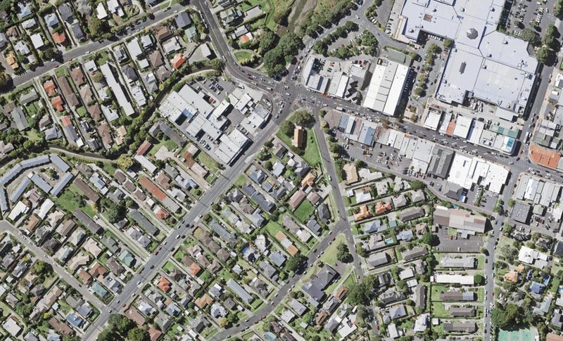 5/6 Shakespeare Road, Milford, Auckland - Carousel 1
