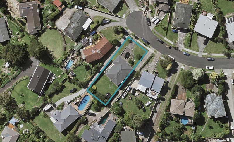 33 Miramar Place, Pakuranga, Auckland - Carousel 1