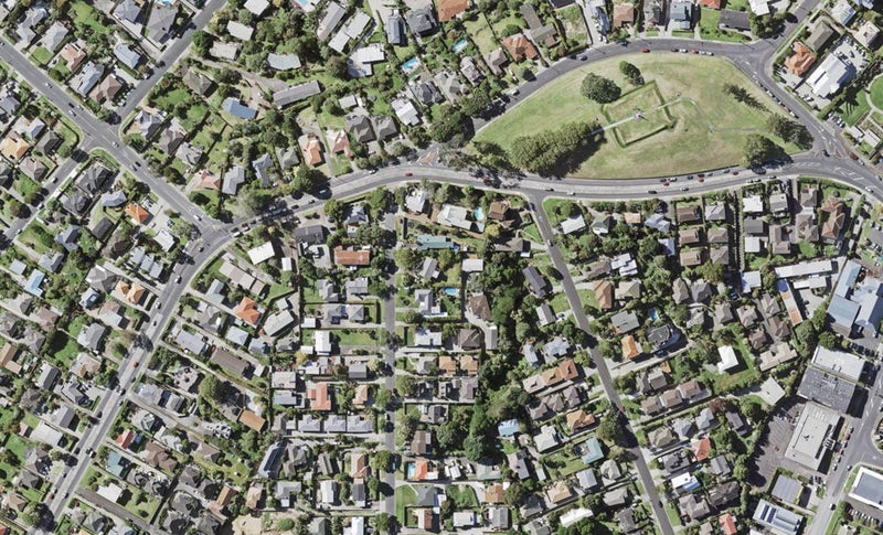 8E Howe Street, Howick, Auckland - Carousel 1
