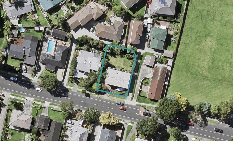 10 Butley Drive, Farm Cove, Auckland - Carousel 1