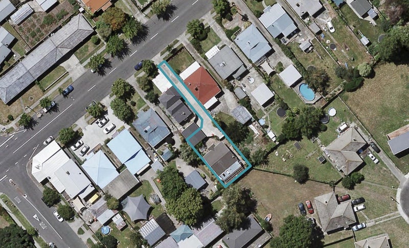 909B Willowpark Road North, Mayfair, Hastings - Carousel 1