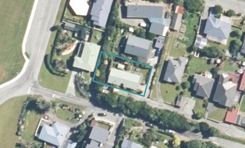 10 Warburton Street, Karoro, Greymouth - Carousel 1