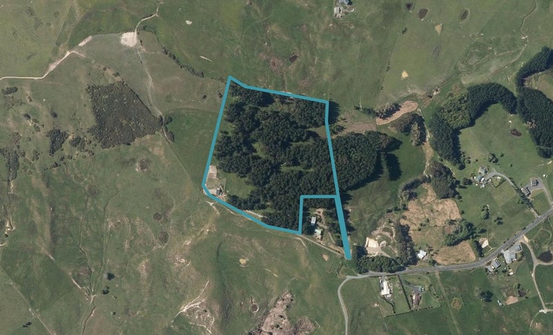 256 Valley View Road, Otaika, Whangārei - Carousel 1