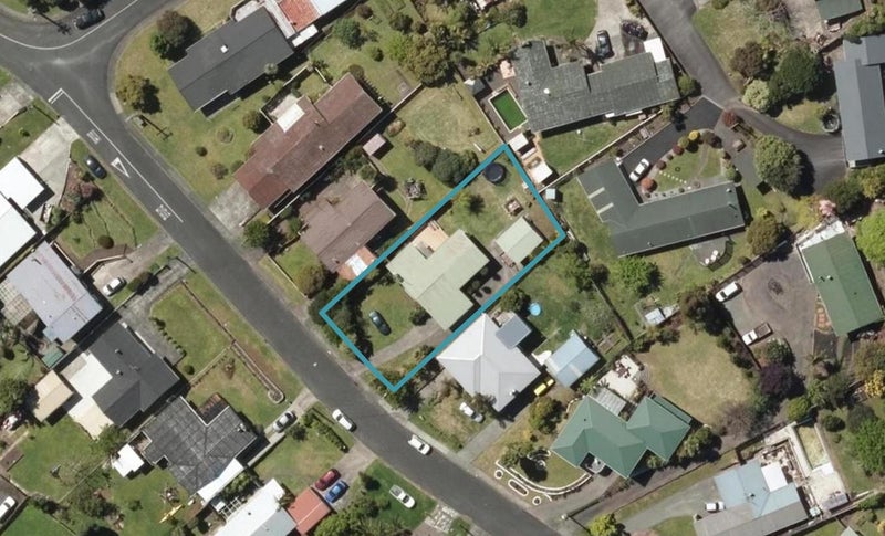 63 Carr Street, Kamo, Whangarei - Carousel 1