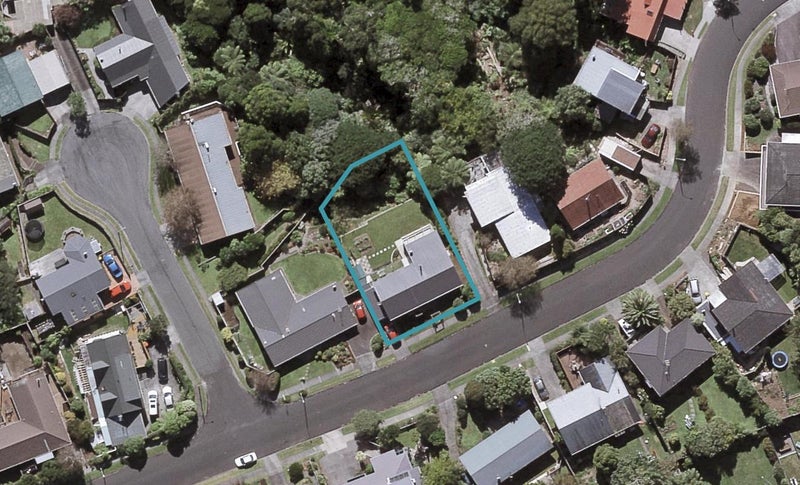 18 Fairfax Terrace, Frankleigh Park, New Plymouth - Carousel 1