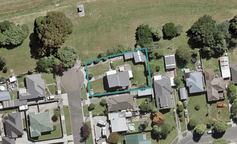 10 Willow Grove, Ebdentown, Upper Hutt - Carousel 1