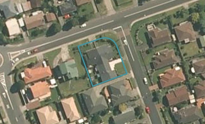 3/18 West Hoe Road, Orewa, Orewa - Carousel 1