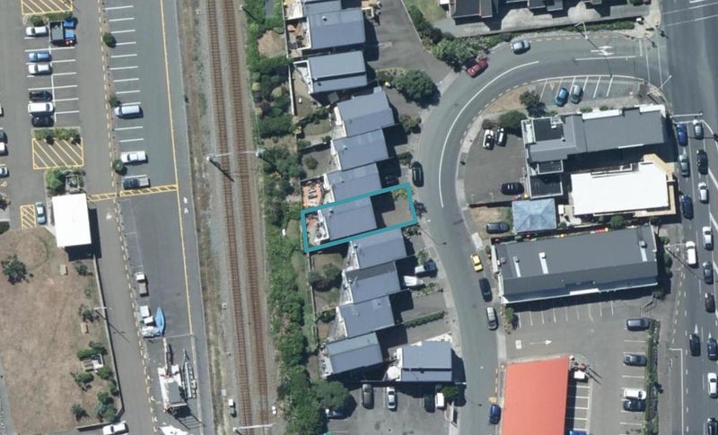 18 Marina View, Paremata, Porirua - Carousel 1