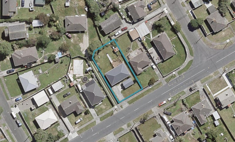 15 Reynolds Street, Taita, Lower Hutt - Carousel 1