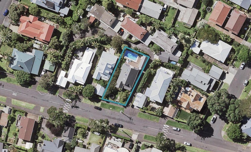 5 Takarunga Road, Devonport, Auckland - Carousel 1