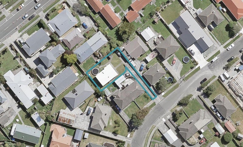 2/11 Atiawa Crescent, Waiwhetū, Lower Hutt - Carousel 1