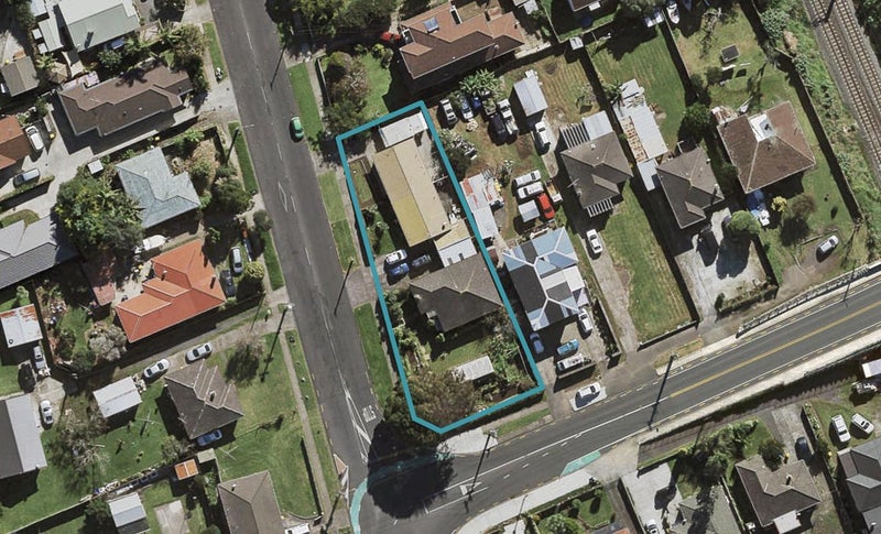 1/98 Kenderdine Road, Papatoetoe, Auckland - Carousel 1