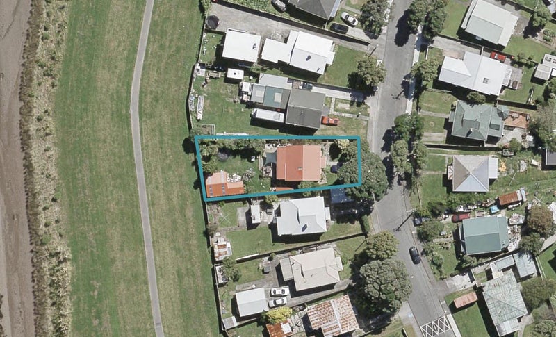 55 Randwick Crescent, Moera, Lower Hutt - Carousel 1