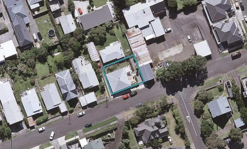 201 Gill street, Central, New Plymouth - Carousel 1