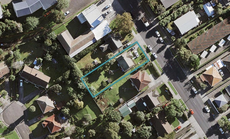 123 Richardson Road, Mount Albert, Auckland - Carousel 1