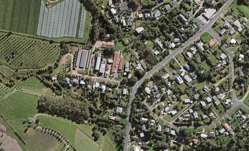 2 Totara Road, Onetangi, Waiheke Island - Carousel 1