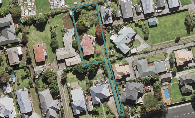 24A Mcintyre Road, Mangere Bridge, Auckland - Carousel 1