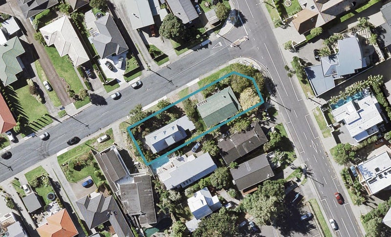 2/2 WALLER Avenue, Bucklands Beach, Auckland - Carousel 1