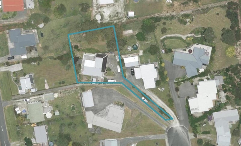 21 Taranui Place, Mangawhai Heads, Mangawhai - Carousel 1