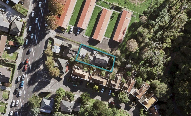 1554A Great North Road, Waterview, Auckland - Carousel 1