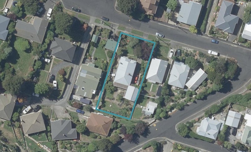 18 Byron Street, Mornington, Dunedin - Carousel 1