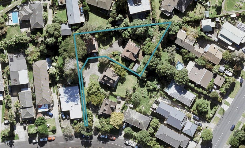 1/3 Killarney Avenue, Torbay, Auckland - Carousel 1