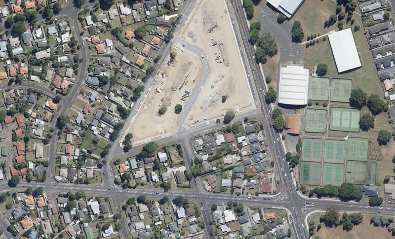 11 Cassidy Street, Hamilton East, Hamilton - Carousel 1