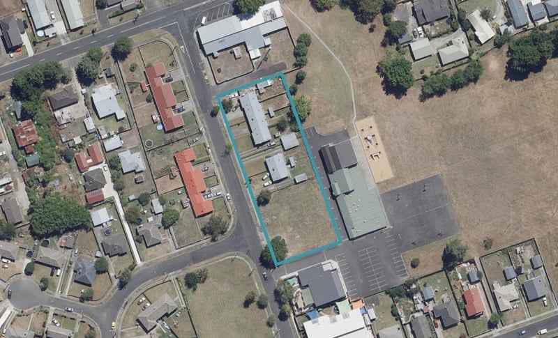 72 Tennyson Road, Enderley, Hamilton - Carousel 1