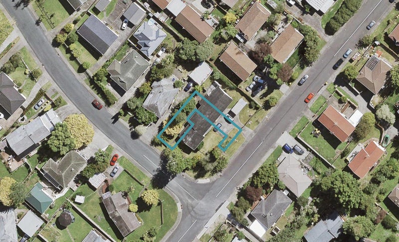 19F Chislehurst Street, Henderson, Auckland - Carousel 1