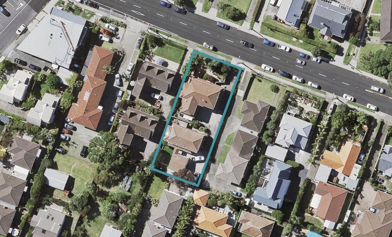 2/46 East Coast Road, Milford, Auckland - Carousel 1