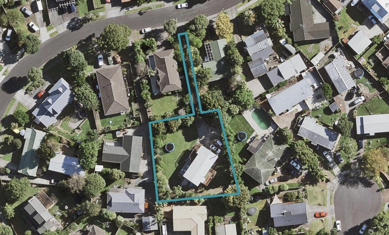 10 St Annes Crescent, Wattle Downs, Auckland - Carousel 1