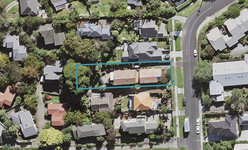 2/24 Roseberry Avenue, Birkenhead, Auckland - Carousel 1