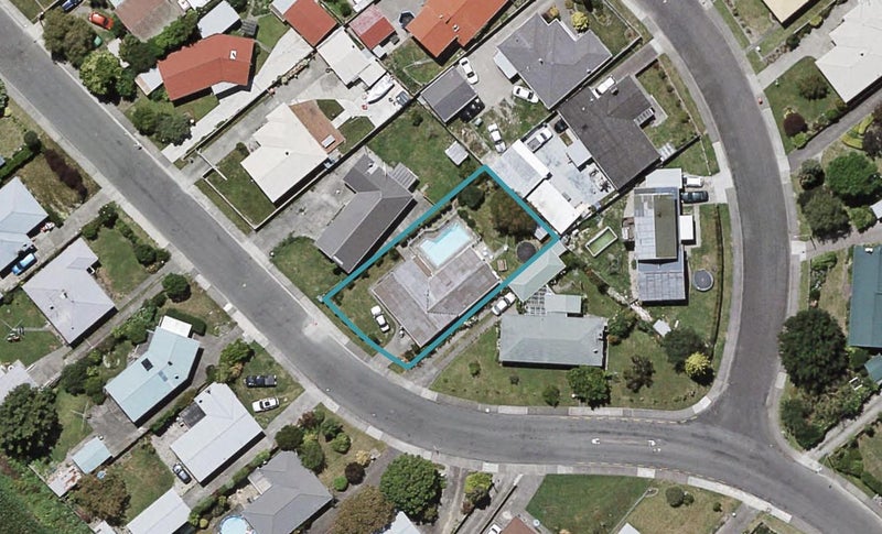 550 Lowe Street, Camberley, Hastings - Carousel 1