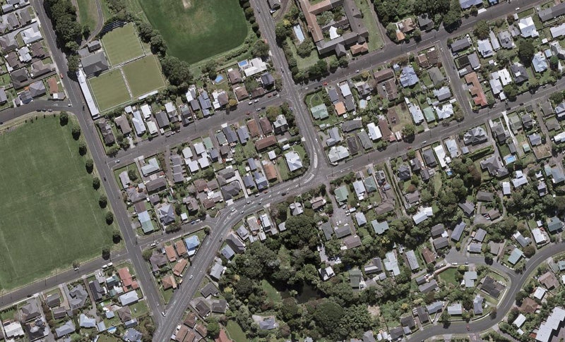 48 Wallace Place, Westown, New Plymouth - Carousel 1