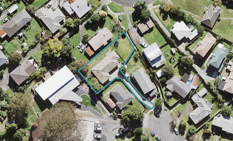 26 Mayville Avenue, New Lynn, Auckland - Carousel 1
