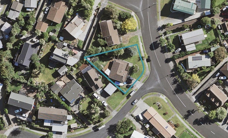 1 Kaanapali Place, Wattle Downs, Auckland - Carousel 1