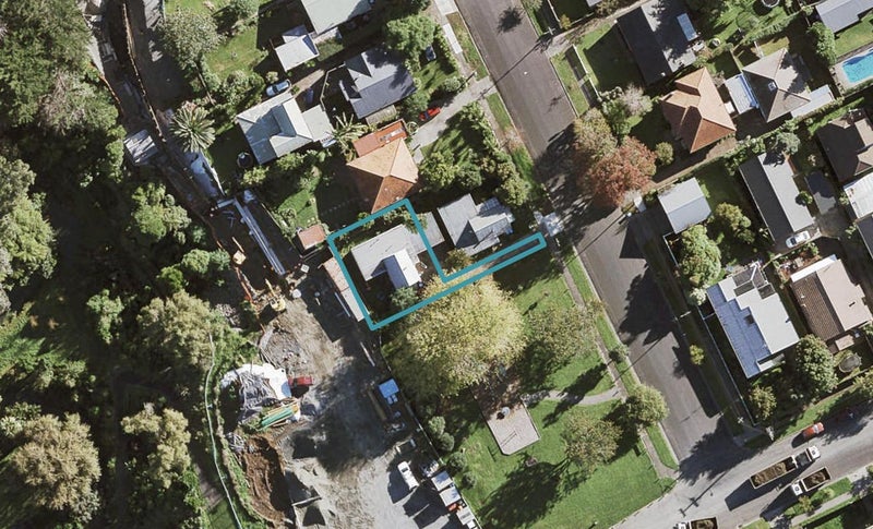 2A Phyllis Street, Mount Albert, Auckland - Carousel 1