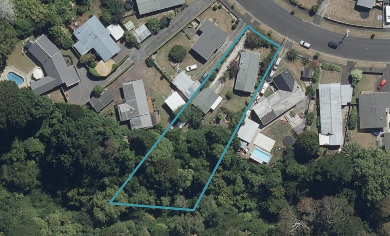 39 Fitzroy Avenue, Fitzroy, Hamilton - Carousel 1