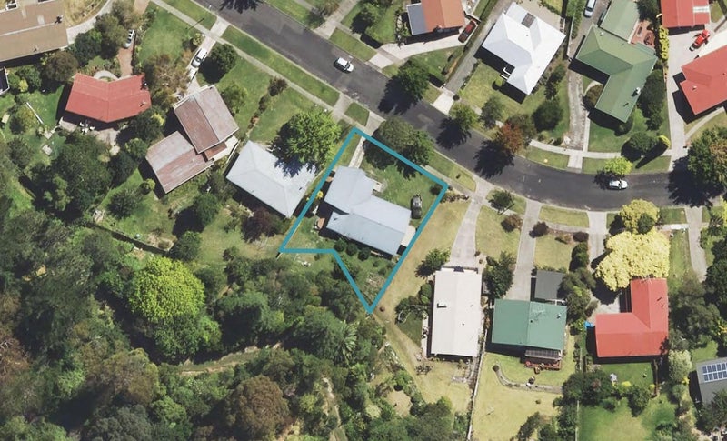 15 Seddon Crescent, Whataupoko, Gisborne - Carousel 1