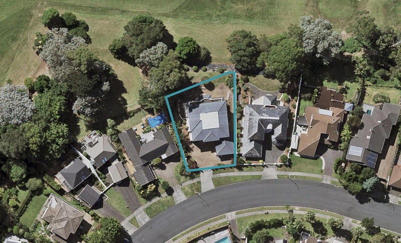 9 Coldham Crescent, Saint Johns, Auckland - Carousel 1