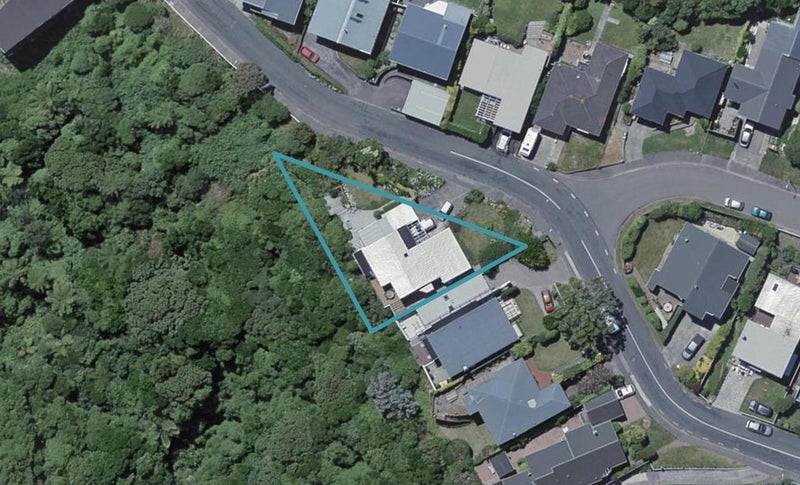 51 Lohia Street, Khandallah, Wellington - Carousel 1