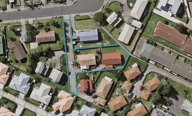 16 Yee Place, Mount Wellington, Auckland - Carousel 1