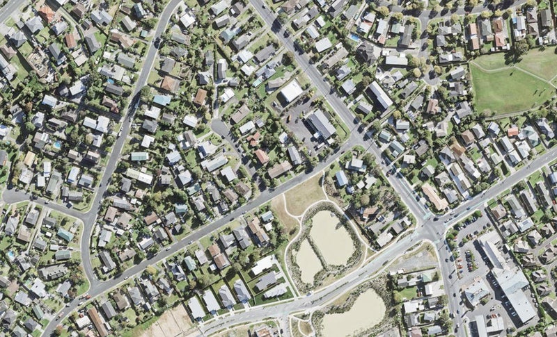 2/6 Albatross Road, Red Beach, Whangaparāoa - Carousel 1