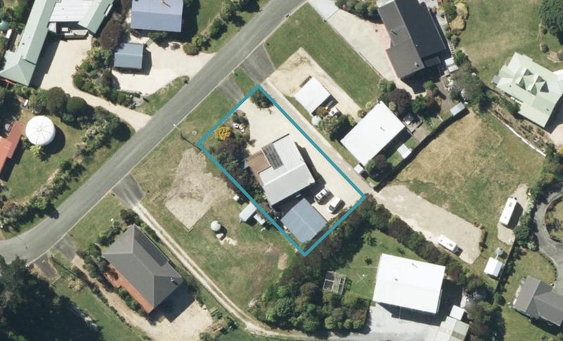 47 Selwyn Street, Pohara - Carousel 1